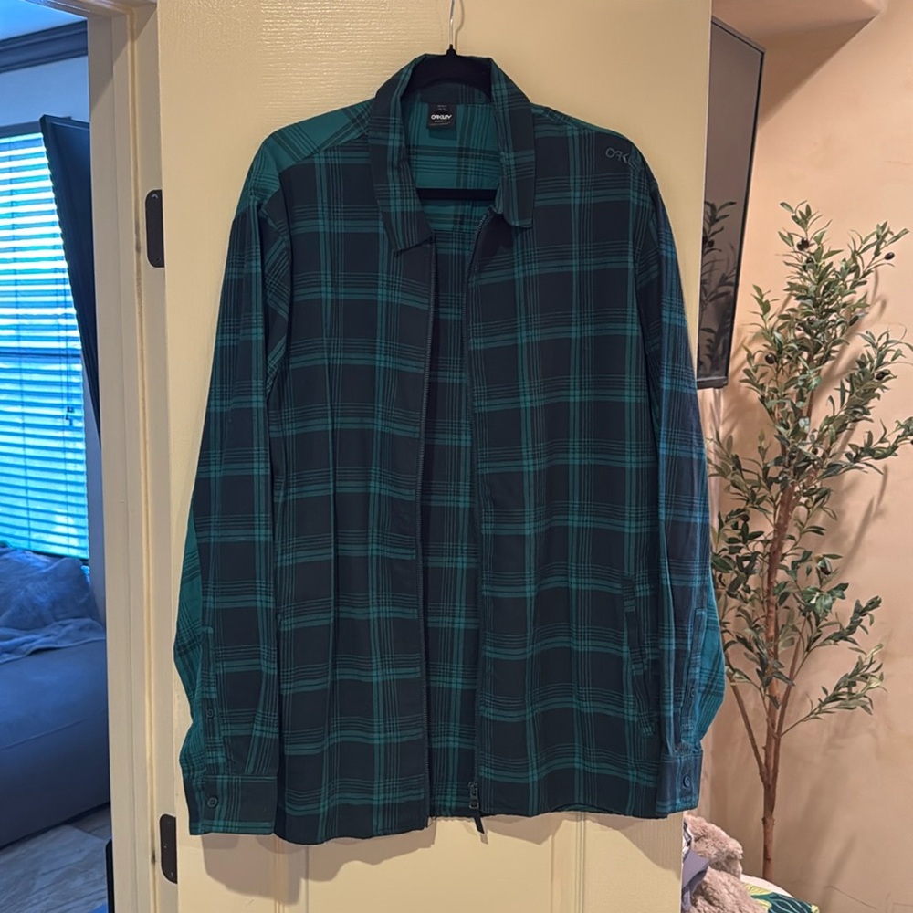 Oakley Zip Up Flannel